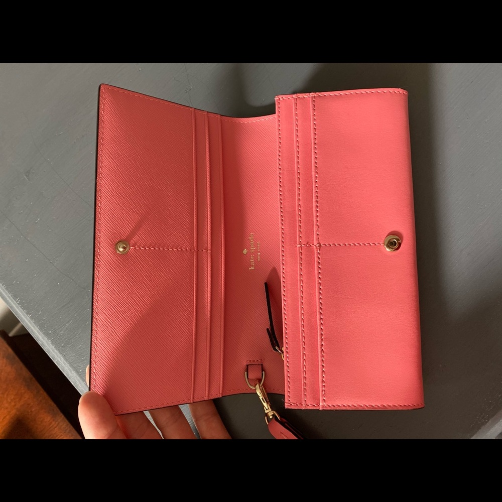 Kate Spade Wristlet - Picture 2 of 3